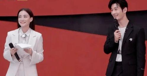 扒叔爆料黄教主视频,扒叔独家爆料揭秘幕后真相  第1张